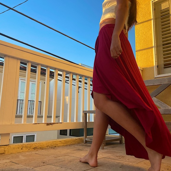 ACTIVE ruby high-low skirt - Picture 3 of 8